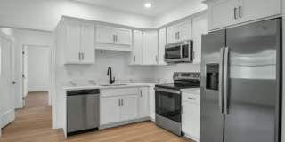 1309 N Bridge Street Gallery 59