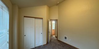 Spacious Upstairs 2 Bedroom Apartment with Private Deck, In-Unit Washer/Dryer & Reserved Parking! Gallery 6