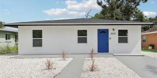 Beautifully Remodeled 4-bedroom, 2-bathroom rental home in Sarasota Gallery 1