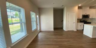 Charming 3BR Townhome in Snellville Gallery 1