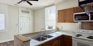 2423 Saint Ann Street Gallery 4