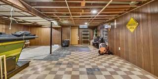 35669 Hees Street Gallery 30