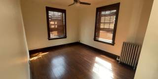 Beautifully Restored 3 BR, 1.5 BR Pre-War Gem in Herron-Morton Gallery 5