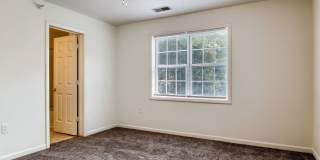 3 Bedroom condo in Raleigh Gallery 15