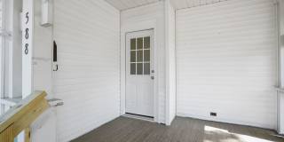 Spacious 3 Bed, 2 Bath in Newark - Move-In Ready Gallery 10