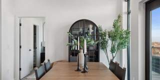 37 West Farnam Gallery 8