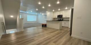 3104 1625 East Gallery 9