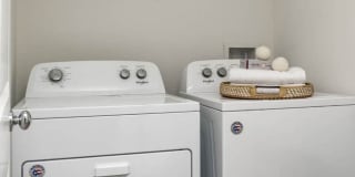 Essex Luxe Apartments Gallery 23