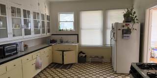 1326 W University Avenue Gallery 14