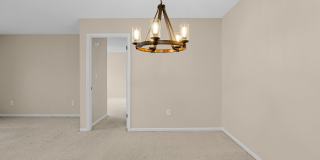 Gorgeous 2 bedroom home- Move-In Ready Condo in Parkview. Minutes to Downtown Greenville & the New Harris Teeter Shopping Hub! Gallery 13