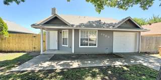 Viewable August 15th!  Pets Accepted! Gallery 1