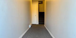 RENOVATED APARTMENT WITH IN-UNIT WASHER-DRYER & GARAGE PARKING! Gallery 29