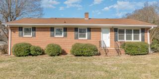 MOVE-IN READY! Gallery 1