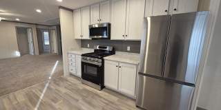 175 N Michigan Ave Lot Gallery 1