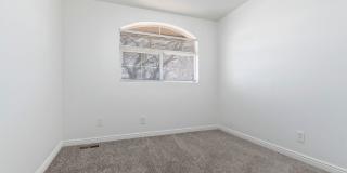Updated 6 bedroom home is a must see!! Gallery 7