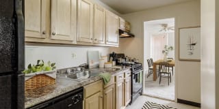 Twin Towers Apartments Gallery 5