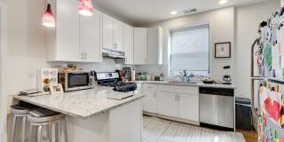 4651 North Wolcott Ave. Apt. Gallery 22