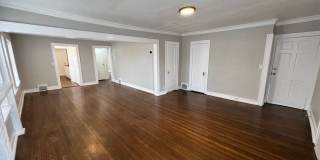 Upstairs 2-Bed, 1.5-Bath Duplex Gallery 4