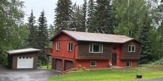 Dog friendly, 3 bedroom home in the hills Gallery 1
