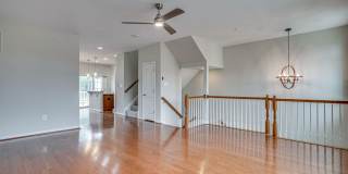 Lovely Townhome with 2 Car Garage Lovely Townhome with 2 Car Garage Gallery 5