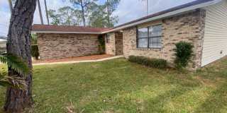 Charming 2-Bedroom, 2-Bath Single Family Home - Fully Renovated -Must See! Gallery 4