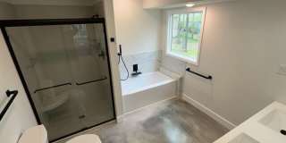 5 Bed 4 Bath Home fenced yard Gallery 26