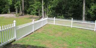 Large family home with fenced back yard in Satterfield Close to Cherry Point & New Bern Large family home with fenced back yard in Satterfield Close to Cherry Point & New Bern Gallery 4