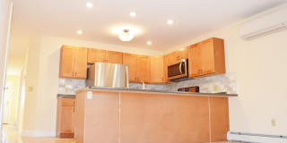 16 Peru St, Burlington, VT | Newly Renovated 5 Bedroom House with Garage | June 2027 Gallery 1