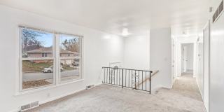 *MOVE IN SPECIAL* $250 Off First Full Month's Rent OR Free 55in TV! Gallery 5