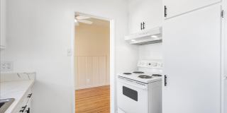 2033 High St - 1 Bedroom | 1 Bath | Triplex Unit Gallery 15