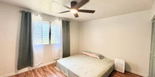 PARTIALLY FURNISHED 3br/2.5ba/2pkg Townhouse w/ENCL yard! Gallery 19