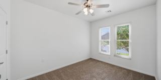 Gorgeous 3 Bedroom Home in SunRiver 55+ Community! Gallery 31