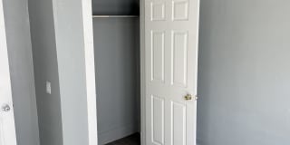 2239 North Sheridan Road Gallery 8