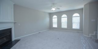 2 Bedroom 2.5 Bath with Lake View in Morrisville, NC! Gallery 9