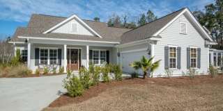 Lovely Home Located In Bluffton Gallery 1
