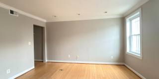 1246 QUEEN Street NE unit: 2 Gallery 2