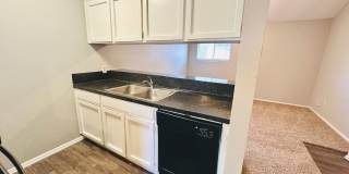 Awesome open Studio Apartments Close to Downtown Gallery 12