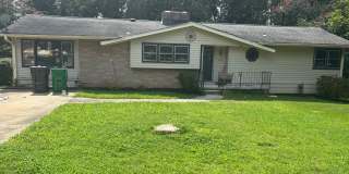 Charming 3BR House in Charlotte Gallery 1
