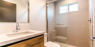 5022 Pickford Street Gallery 19