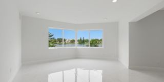 877 NE 195TH Street Gallery 17