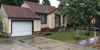 A great 2 bedroom, with a bonus room, House! Pet Friendly! Gallery 1