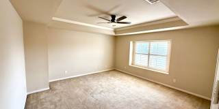 *MOVE IN SPECIAL* Gorgeous Four Bedroom home w/ Community POOL!! Gallery 27