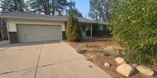 4Bedroom in Great Neighborhood Available ASAP! 4Bedroom in Great Neighborhood Available ASAP! Gallery 3