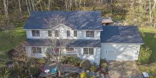 Charming Newly Remodeled Acreage Home Gallery 1