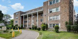 Eat Street Apartments Gallery 13