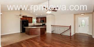 ESTABLISHED NEIGHBORHOOD!!! 4 Bedroom, 3 Bath Home in Ankeny Gallery 6