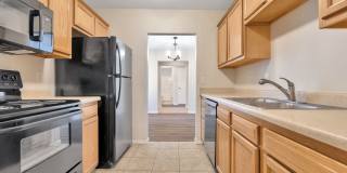 Beautiful 4-bedroom 2 bath Home in Bentonville! Gallery 11
