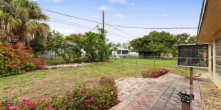REDUCED! GREAT DEAL! NEWLY RENOVATED IN NAPLES PARK!!!! Gallery 1