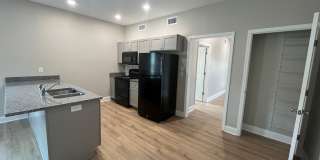 215 N Elm Gallery 22