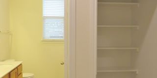 4 Bedroom 2 Bathroom Creekside At Georgetown Village Home Gallery 6